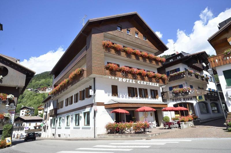 Centrale Hotel 3*
